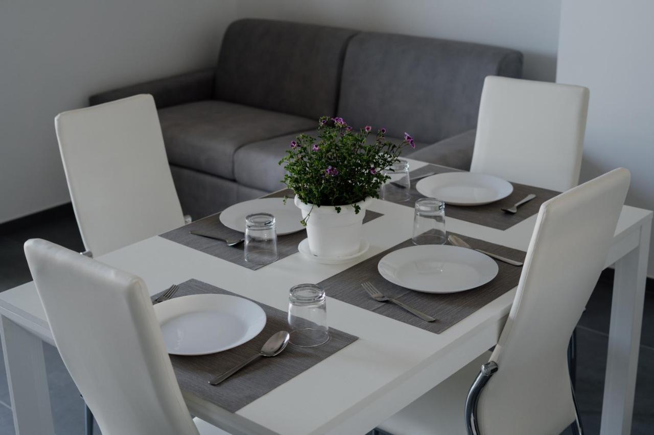 Domus Residence - Lucrezio - Bari Zewnętrze zdjęcie